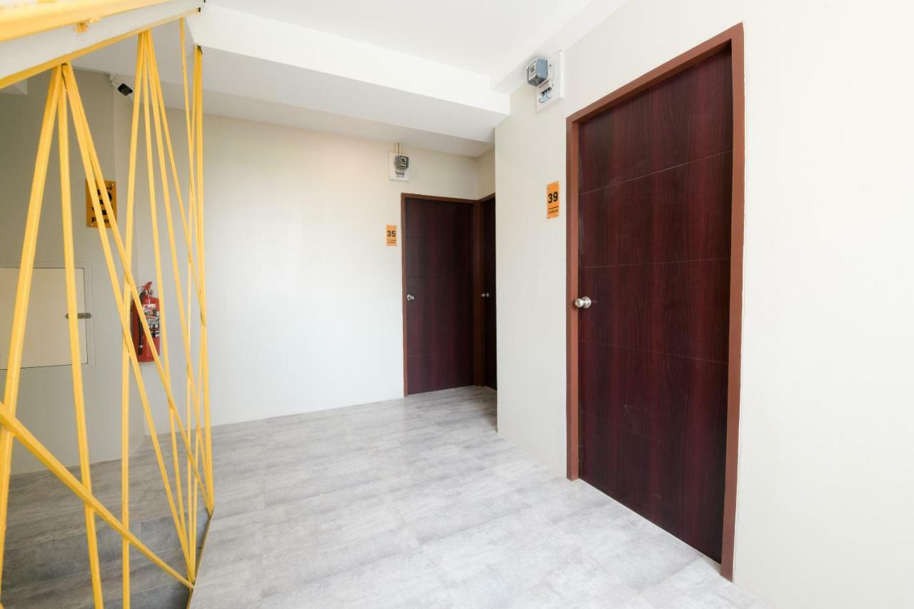 Oyo 347 Southside Residence Pattaya Esterno foto